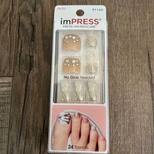 cute impress pedicure nails ballerina